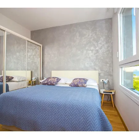 Uma דירה ספליט